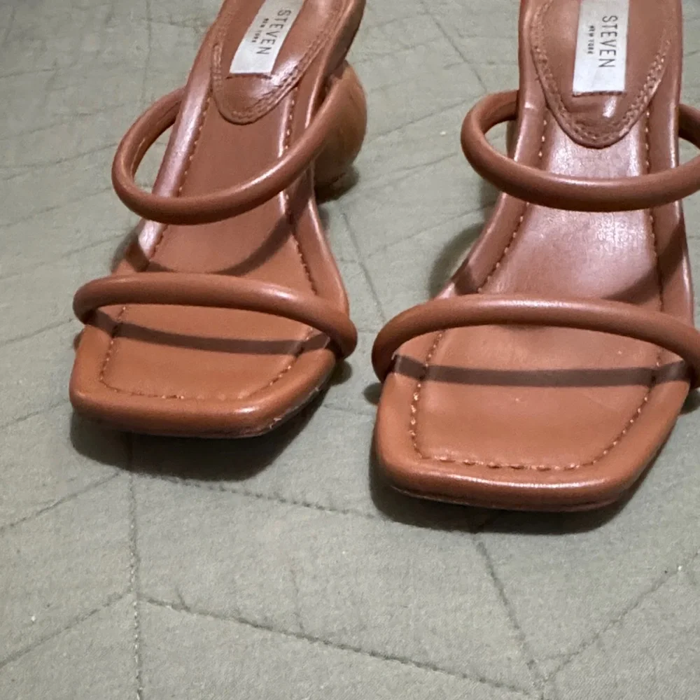 Steven By Steve Madden Tan Strappy Heels - Picture 3 of 5